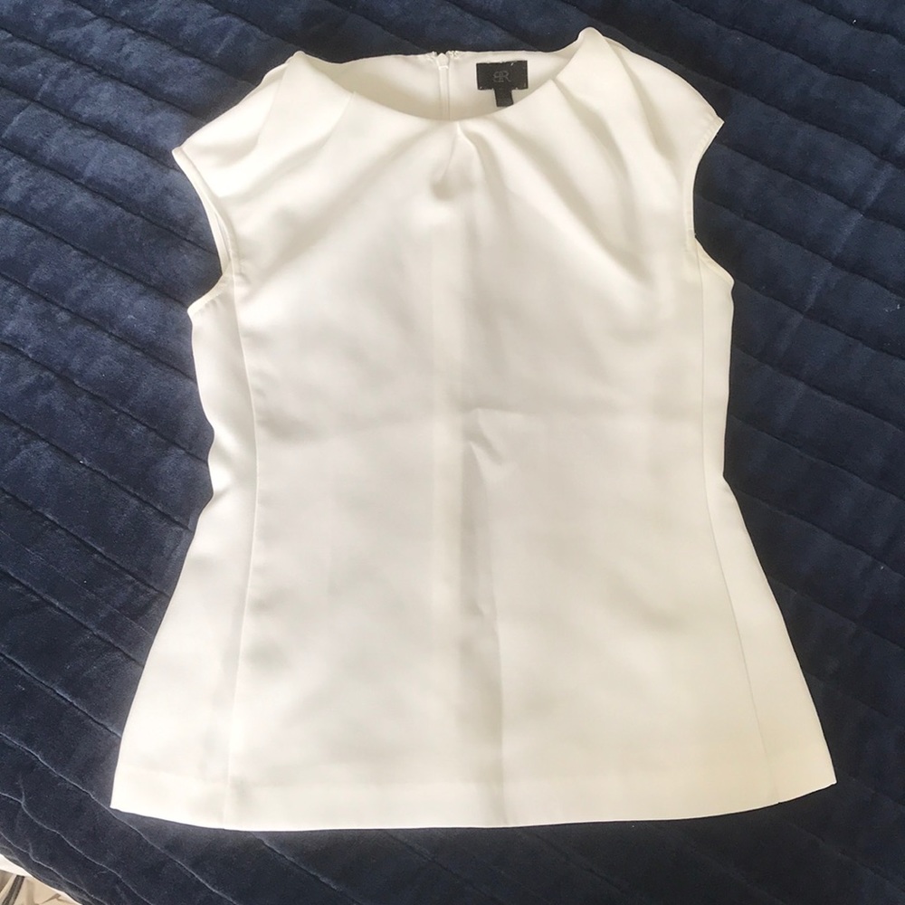 White BR black label top